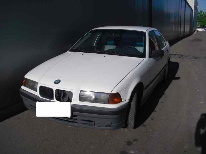 bmw serie 3 berlina (e36) del año 1992