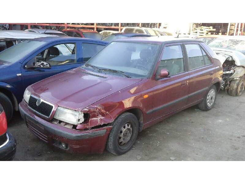 skoda felicia berlina ( 791) del año 1998
