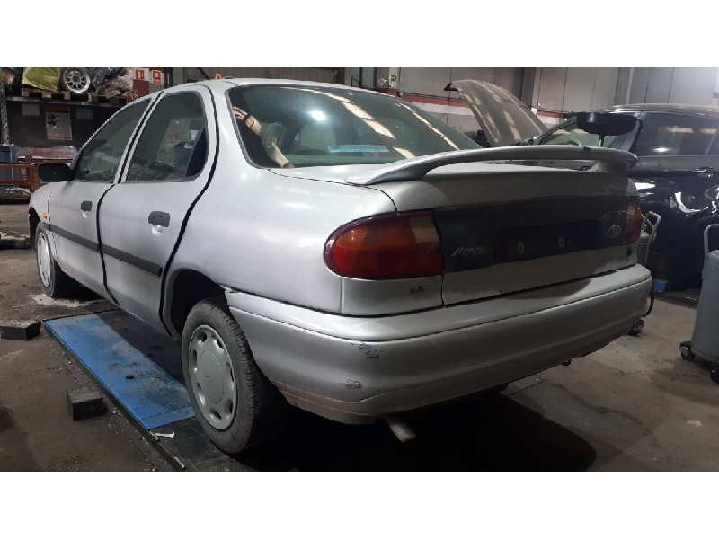 ford mondeo berlina/familiar (fd) del año 1993