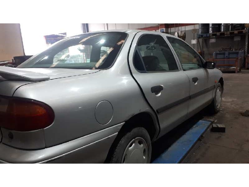 ford mondeo berlina/familiar (fd) del año 1993