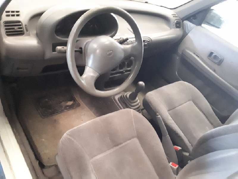 nissan micra (k11) del año 1995