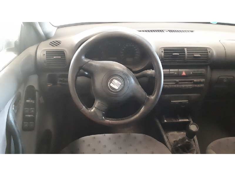 seat toledo (1m2) del año 2000