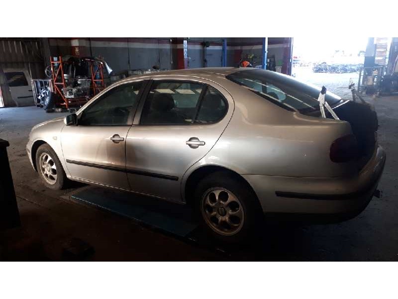 seat toledo (1m2) del año 2000