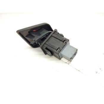 Recambio de interruptor sos/emergencia para toyota yaris (_p13_) 1.4 d (nlp130_) referencia OEM IAM 843320D020  