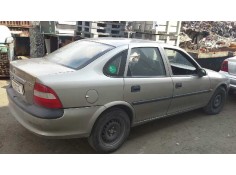 opel vectra b berlina del año 1996