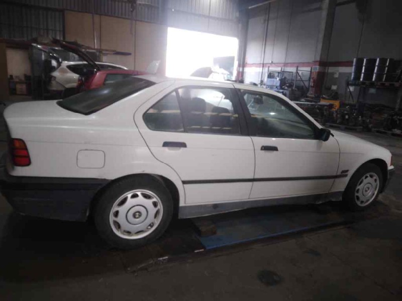 bmw serie 3 berlina (e36) del año 1994