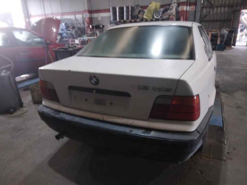 bmw serie 3 berlina (e36) del año 1994