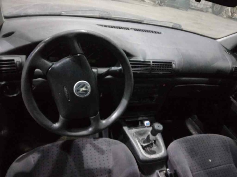 volkswagen passat berlina (3b2) del año 1996