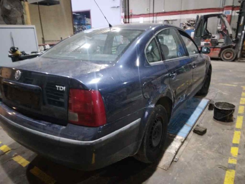 volkswagen passat berlina (3b2) del año 1996