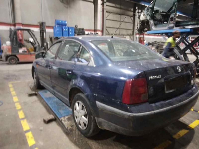 volkswagen passat berlina (3b2) del año 1996