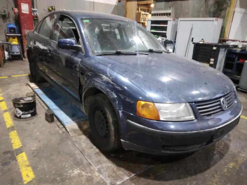 volkswagen passat berlina (3b2) del año 1996