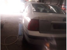 volkswagen passat berlina (3b2) del año 2000 2