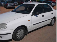 daewoo lanos del año 2000 2