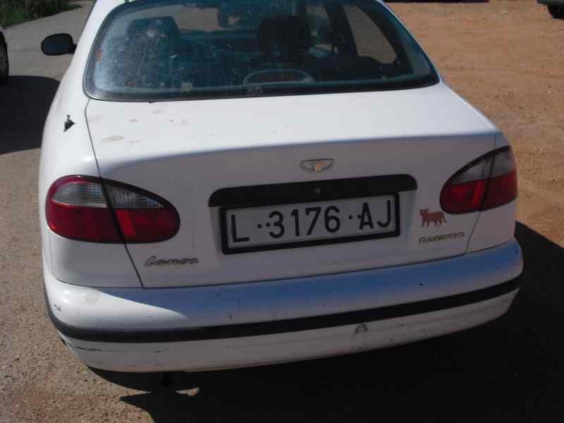 daewoo lanos del año 2000