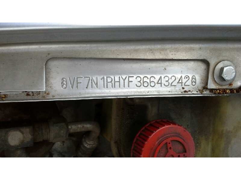 citroën xsara berlina del año 1999