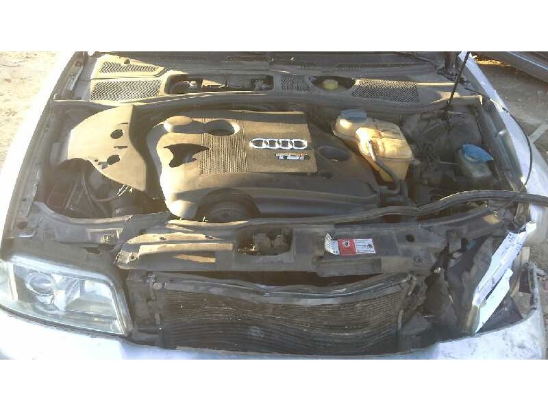 audi a4 berlina (b5) del año 2000