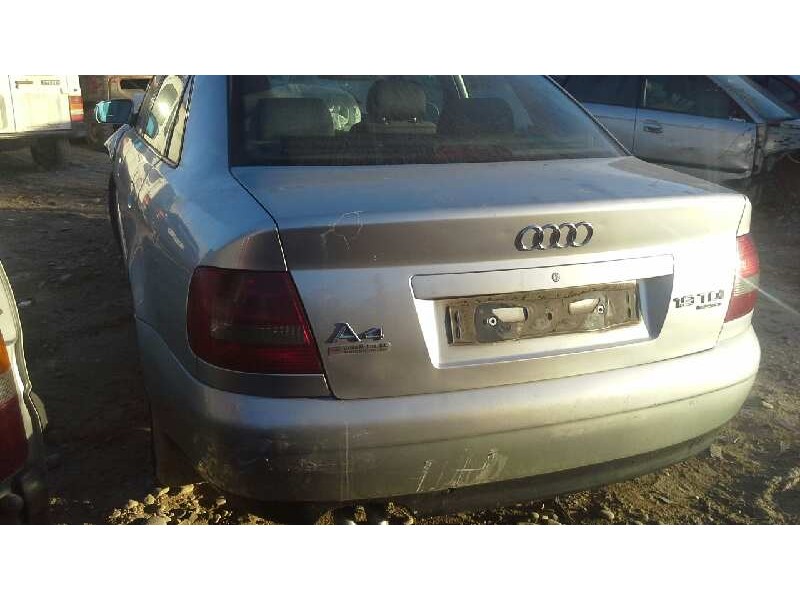 audi a4 berlina (b5) del año 2000