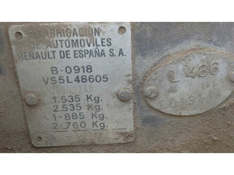 renault 21 berlina (b/l48) del año 1987