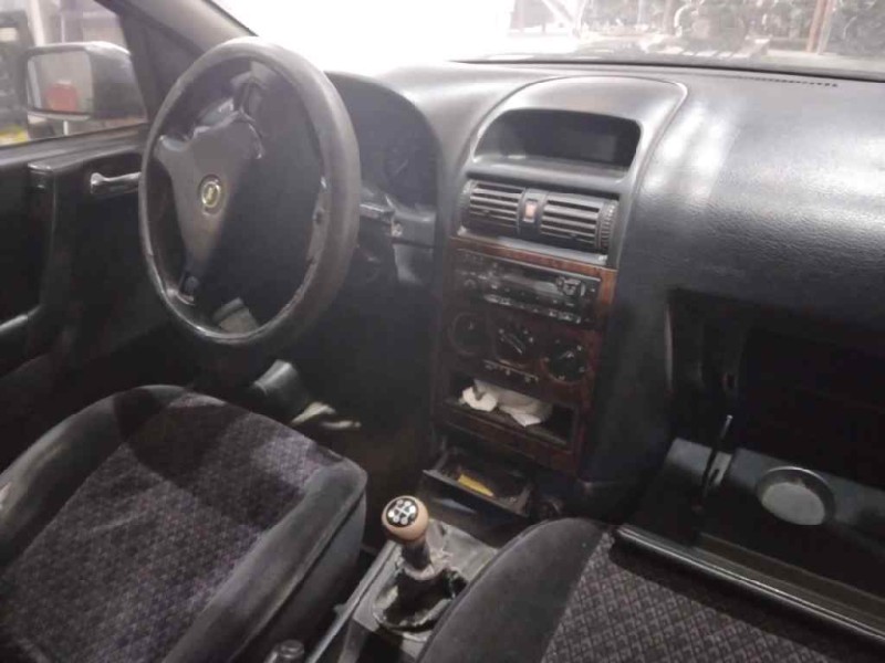 opel astra g caravan del año 2000