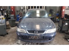 opel vectra b berlina del año 2000