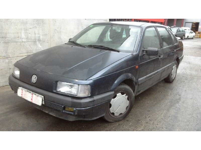 volkswagen passat berlina (312) del año 1992