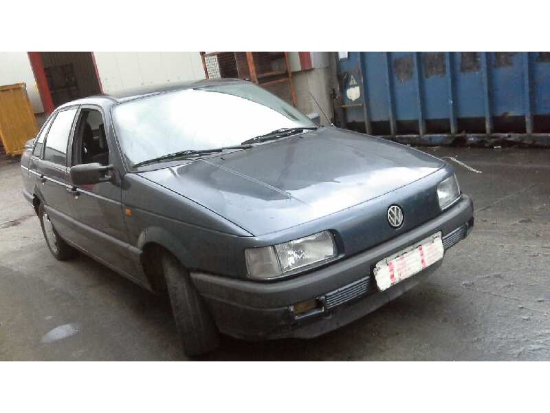 volkswagen passat berlina (312) del año 1992