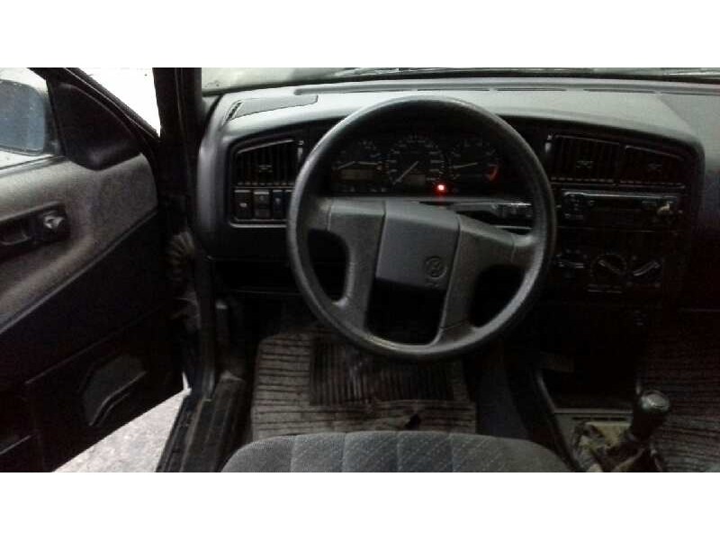 volkswagen passat berlina (312) del año 1992