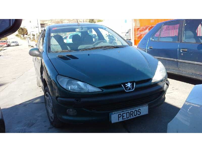 peugeot 206 berlina del año 1999
