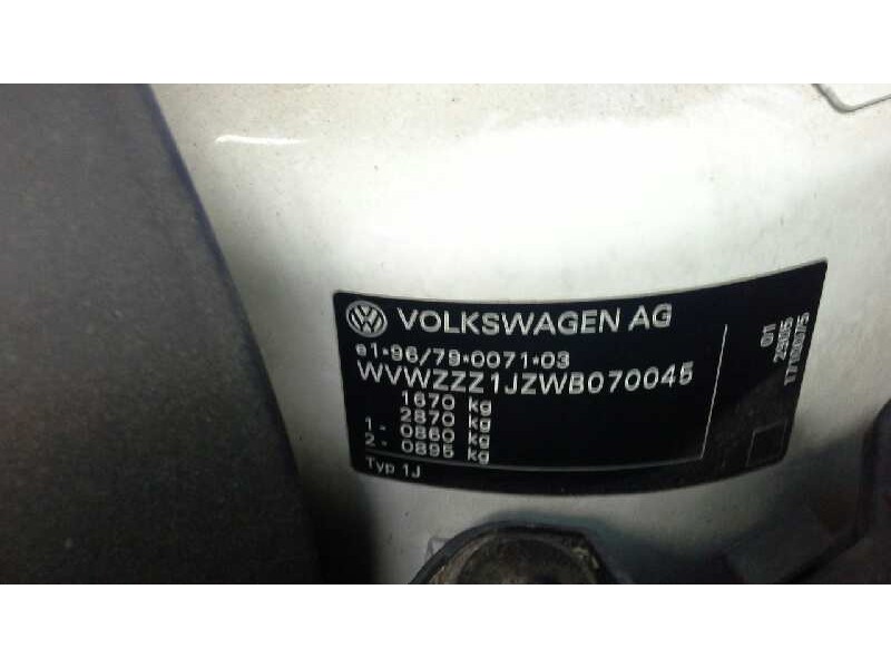 volkswagen golf iv berlina (1j1) del año 1998