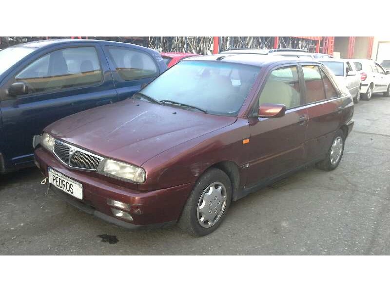 lancia delta del año 1998