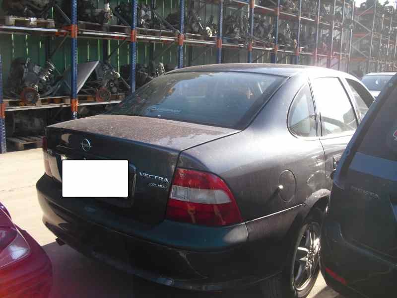 opel vectra b berlina del año 1995