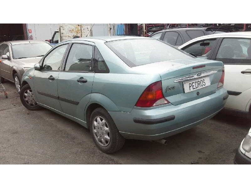ford focus berlina (cak) del año 1999