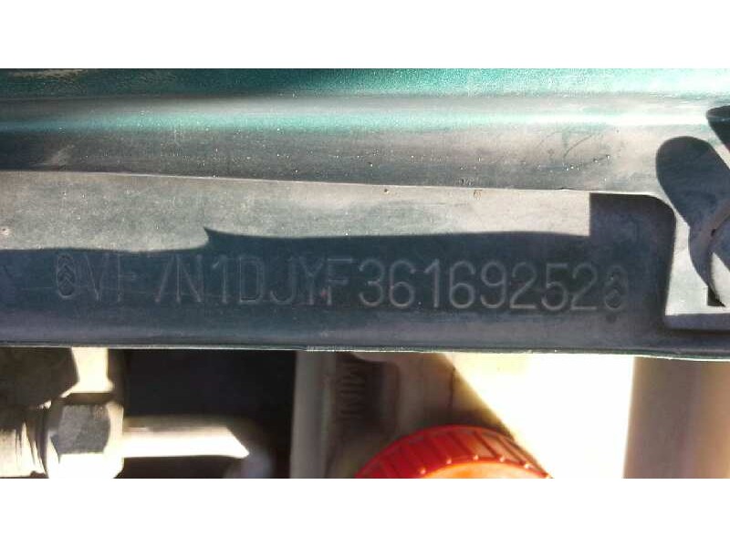 citroën xsara berlina del año 1998