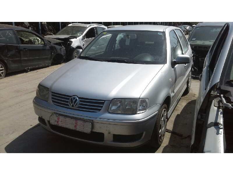 volkswagen polo berlina (6n2) del año 2000