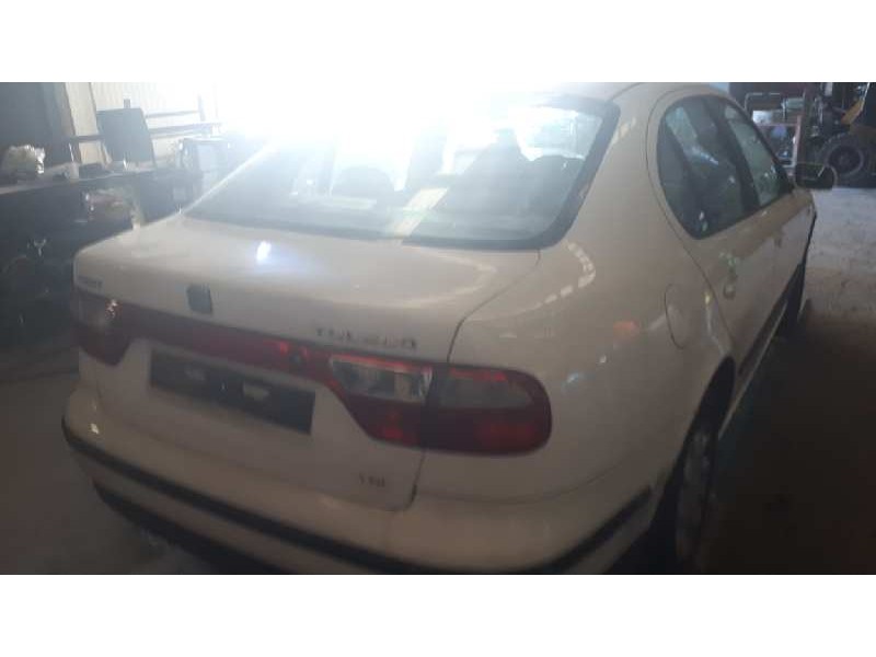 seat toledo (1m2) del año 2000