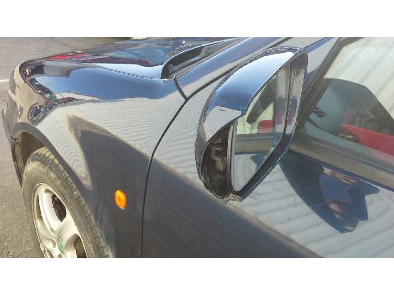 skoda octavia berlina (1u2) del año 2000