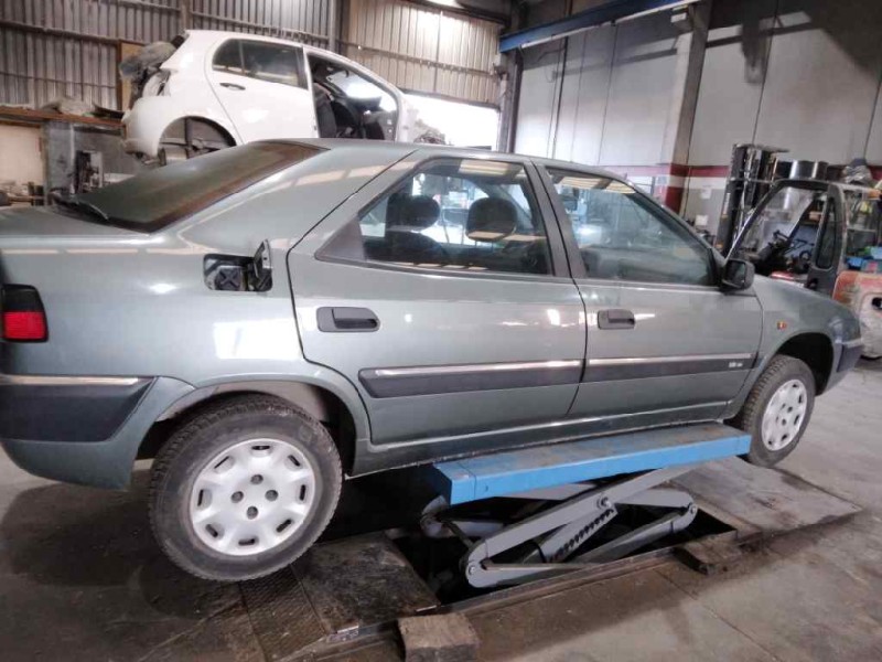 citroën xantia berlina del año 1996