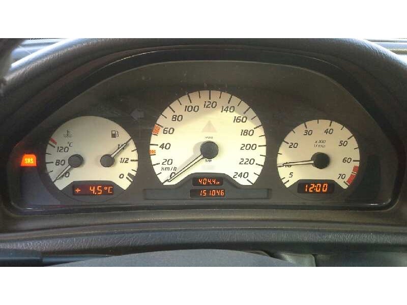 mercedes-benz clase clk (w208) coupe del año 2000