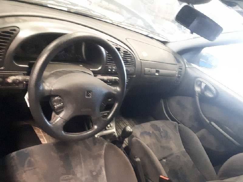 citroën xsara berlina del año 1999