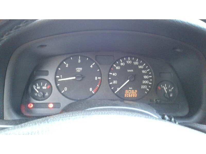 opel astra g berlina del año 2000