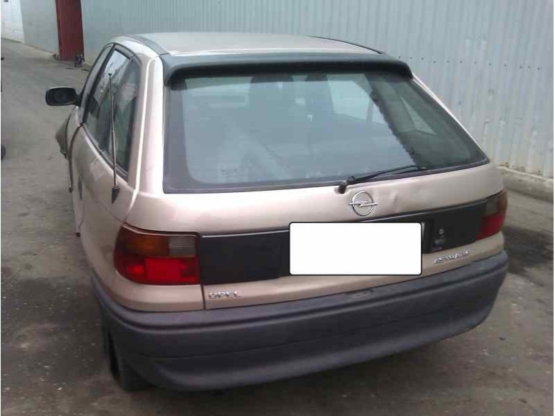 opel astra f berlina del año 1997