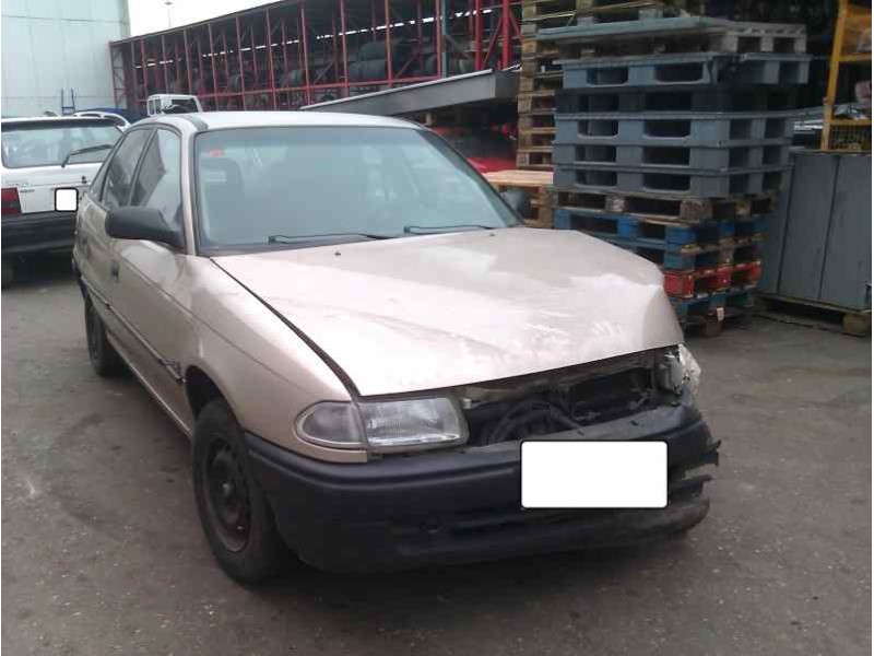 opel astra f berlina del año 1997