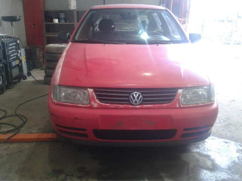volkswagen polo berlina (6n1) del año 1999