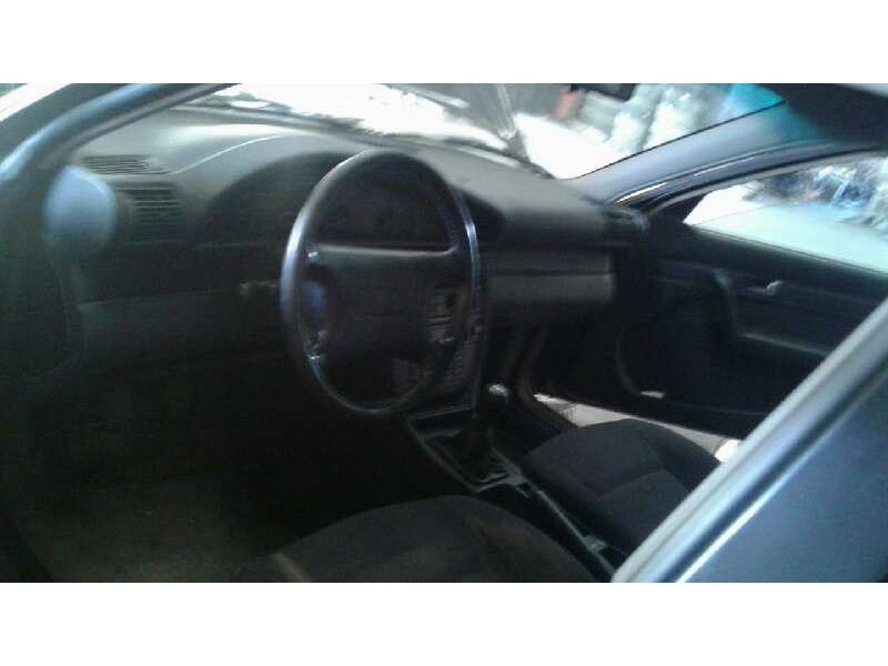 audi 100 berlina (c4) del año 1994