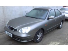 daewoo nubira berlina del año 2000