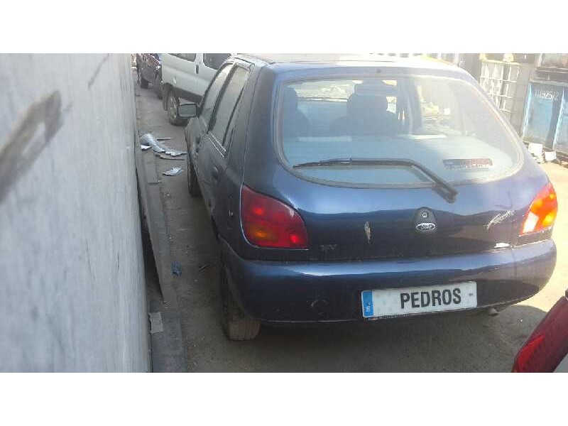 ford fiesta berlina (dx) del año 1997