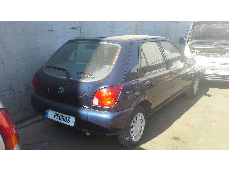ford fiesta berlina (dx) del año 1997