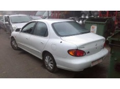 hyundai lantra berlina (rd) del año 2000