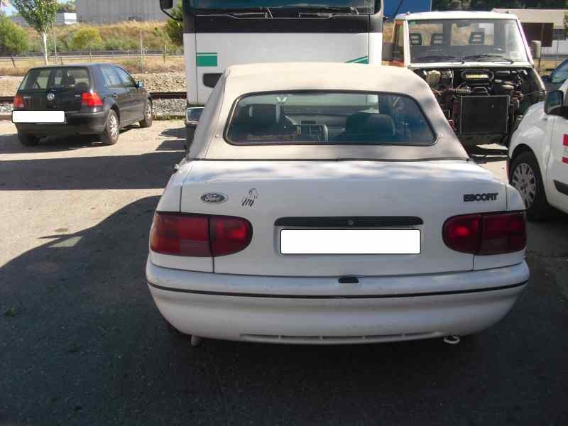 ford escort cabrio del año 1995