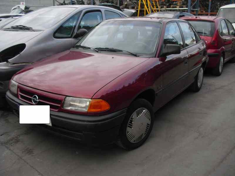 opel astra f berlina del año 1993
